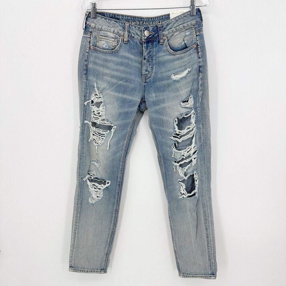 American Eagle Tomgirl Jeans Distressed Ripped Light Wash 4 Grunge 90s Y2k‎ Edgy